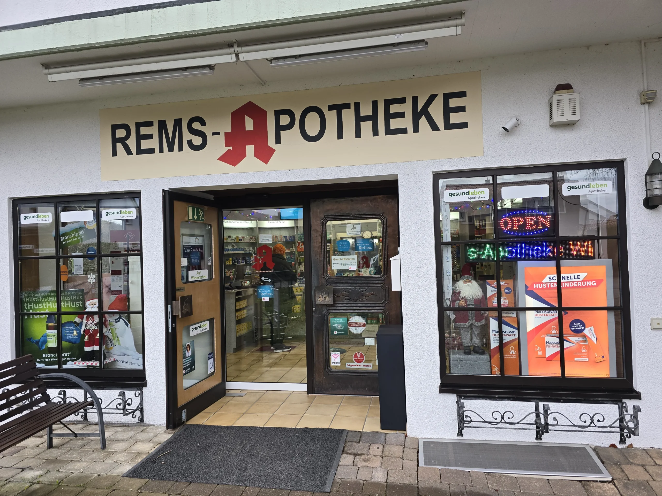Apotheke außen